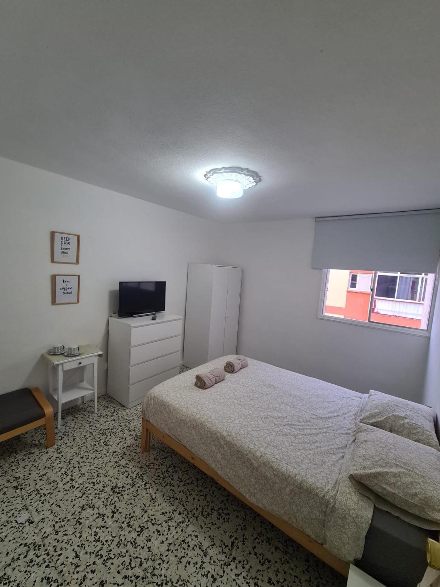 Eeb Private Room Habitacion Privada En Piso Compartido La Laguna  Zewnętrze zdjęcie