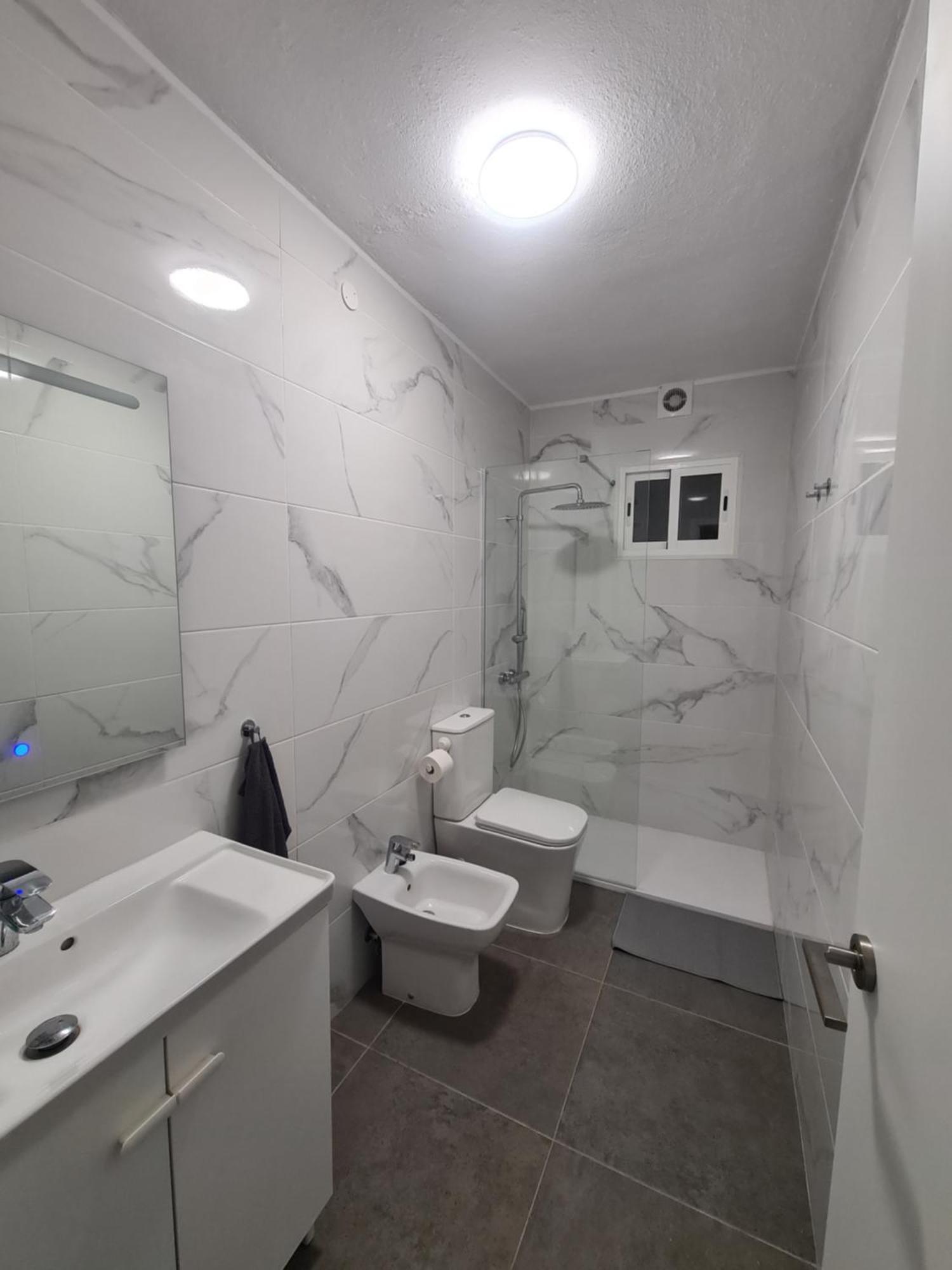 Eeb Private Room Habitacion Privada En Piso Compartido La Laguna  Zewnętrze zdjęcie